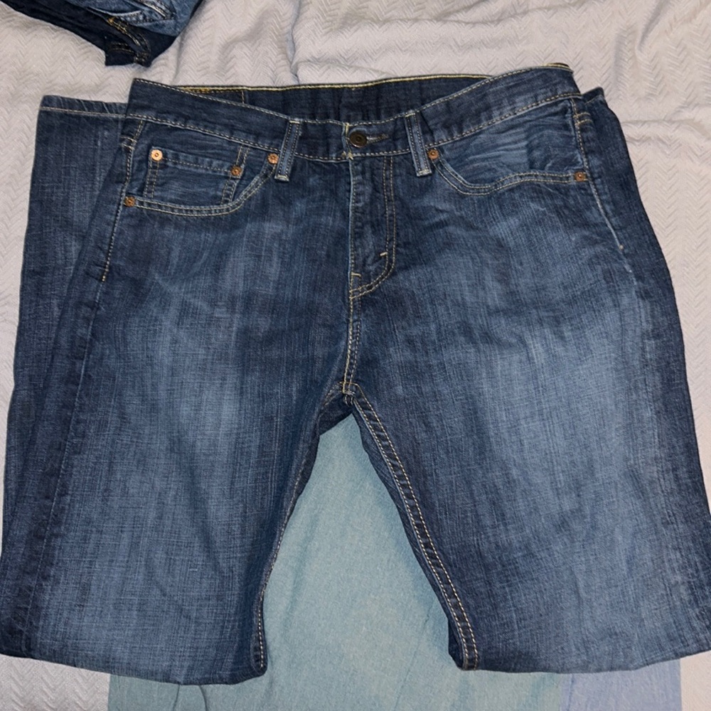 Men’s Levi’s jeans